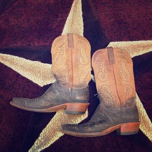 Armadillo Tan&Black Lucchese Boots